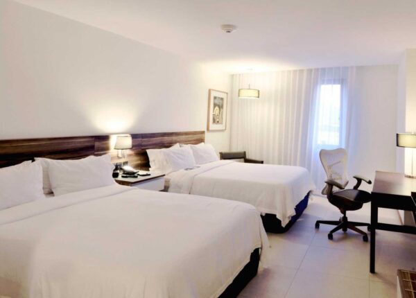 HOLIDAY INN EXPRESS PUERTO VALLARTA